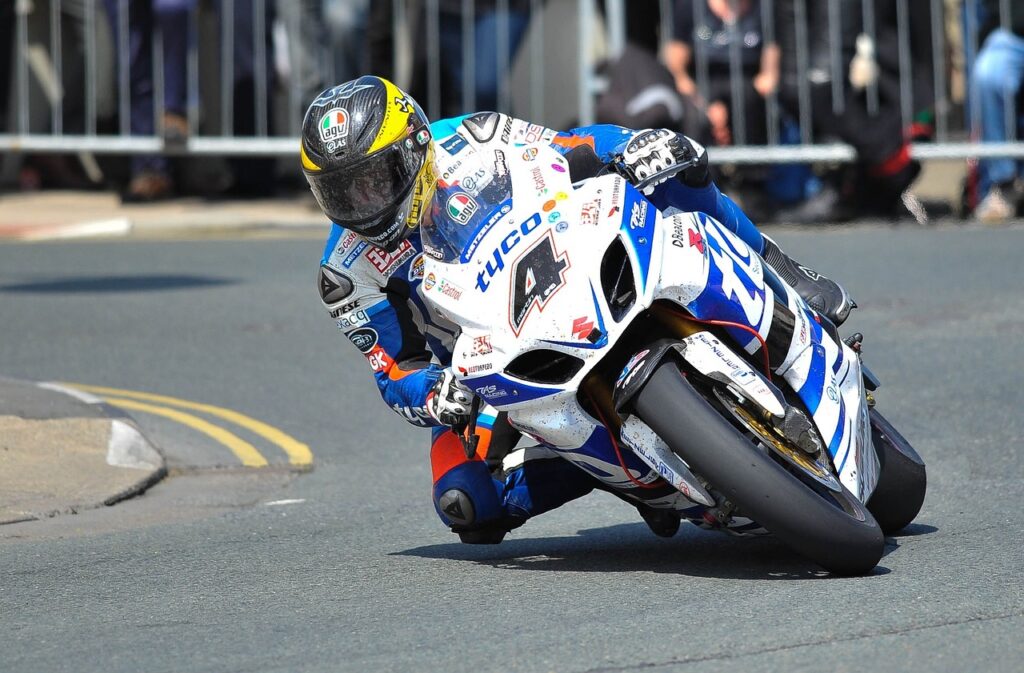 motorbike, racing, motorcycle, race, bike, speed, road, drive, sport, biker, curve, motorcyclist, extreme, helmet, racer, riding, motorbike, motorcycle, motorcycle, motorcycle, bike, bike, bike, bike, bike